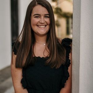 Meet your Posher, Dolores